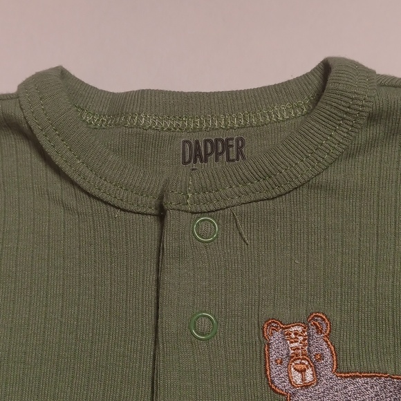 3 Short Sleeve Bodysuits - Picture 12 of 17